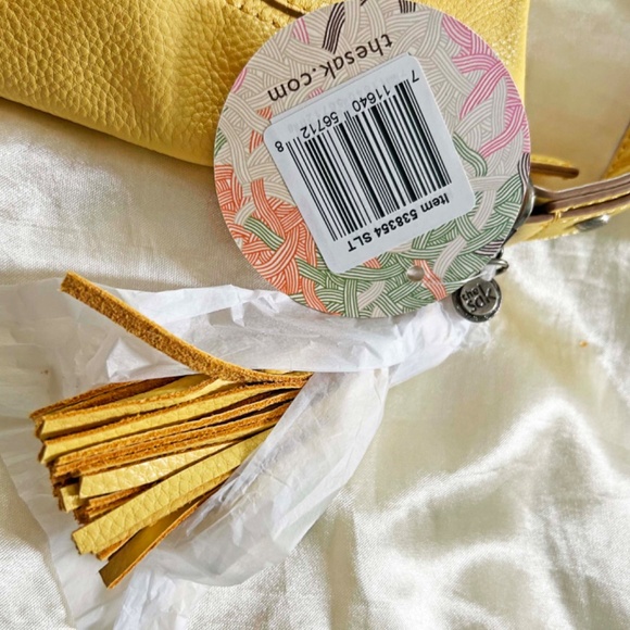 BUCKET BAG, LEATHER, YELLOW, TOP ZIPPER, ADJUSTABLE STRAP, POCKETS, by THE SAK, - Picture 4 of 16